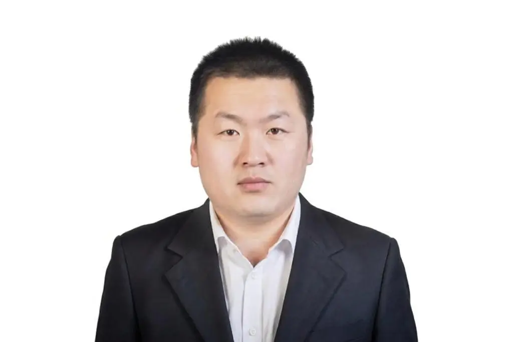 东老师